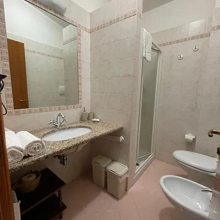 Arra - & Guest house