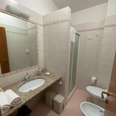 Arra - & Guest house